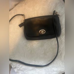 COACH Crossgrain Ruby Mini Crossbody Leather Chain Strap authentic